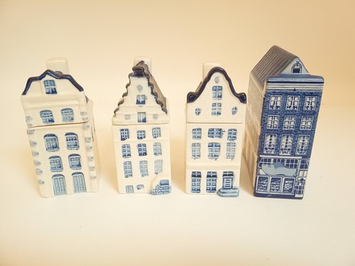 Delft blue canal houses - 4,