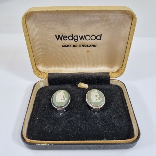 Vintage pair wedgwood - vintage,