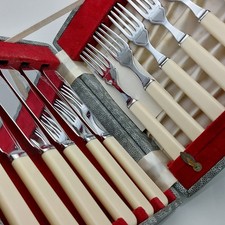 De Montfort Sheffield Cased Fish Cutlery Set - Faux Bone Handles - Chrome Plated