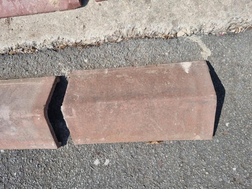 Red roof ridge - ridge, tiles
