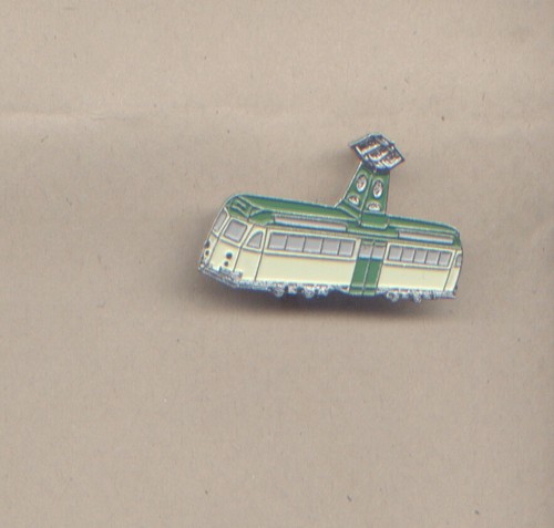 Brooch vintage blackpool - of,