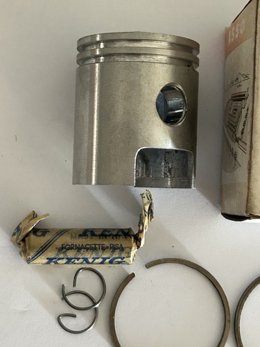 Axle piston for - , 48