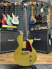 Sire Larry Carlton L3 P90