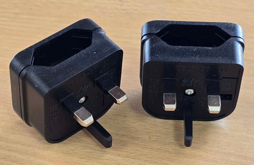 Pin plug travel - uk,