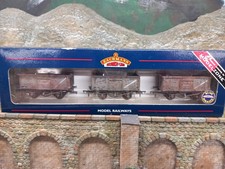BACHMANN 37-225z16t mineral wagons set of 3 Modelzone ltd Ed Weathered