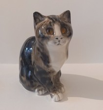 Winstanley Tabby Cat. Glass