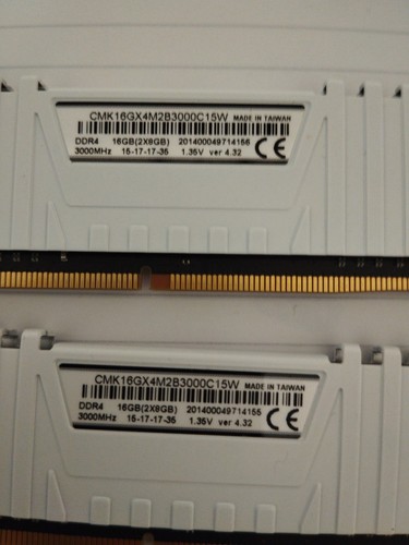 Corsair vengeance lpx - corsair,