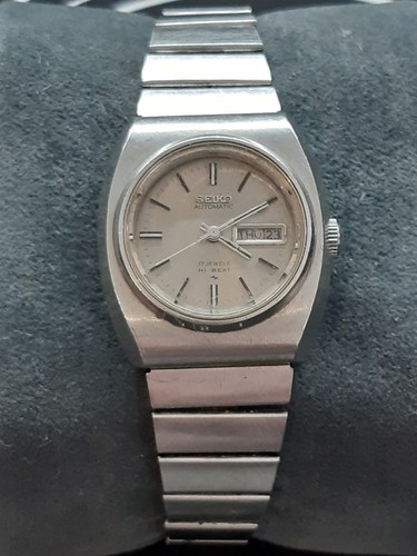 Seiko 2206 0580 - hi-beat, lady