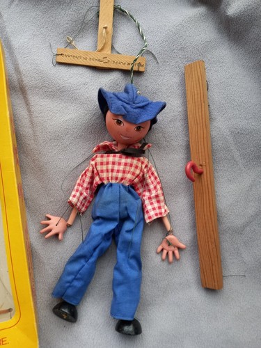 Pelham puppet junior - junior, range