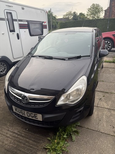 Vauxhall corsa automatic - vauxhall, d