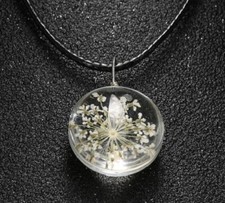 WHITE DRIED FLOWER GLASS BALL