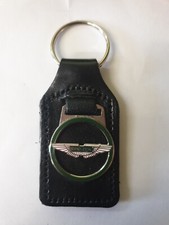 RARE VINTAGE ASTON MARTIN CAR AUTOMOTIVE MEMORABILIA COLLECTIBLE KEY FOB KEYRING