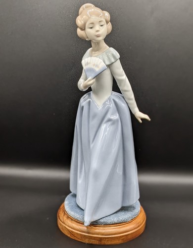 Lladro nao girl with - with, fan