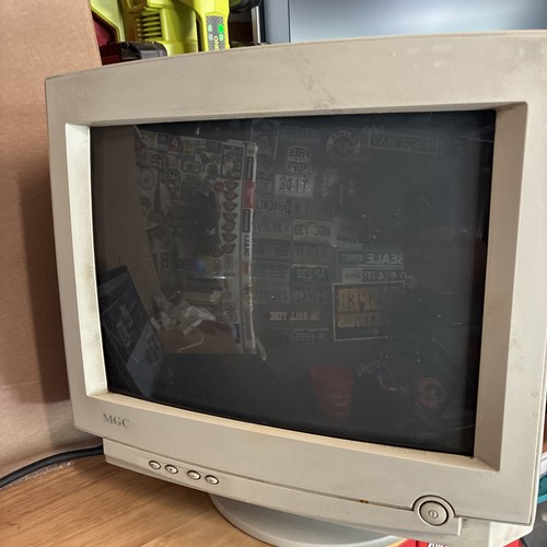 Mgc 556 crt monitor - 1999,