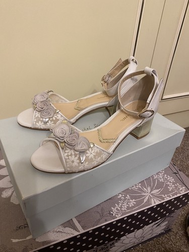 Rachel simpson bridal tuscany - simpson,