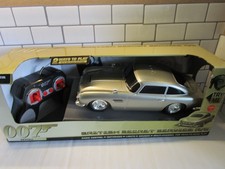 SKYFALL JAMES BOND 007 REMOTE CONTROL ASTON MARTIN DB5 & WORKING SOUNDS