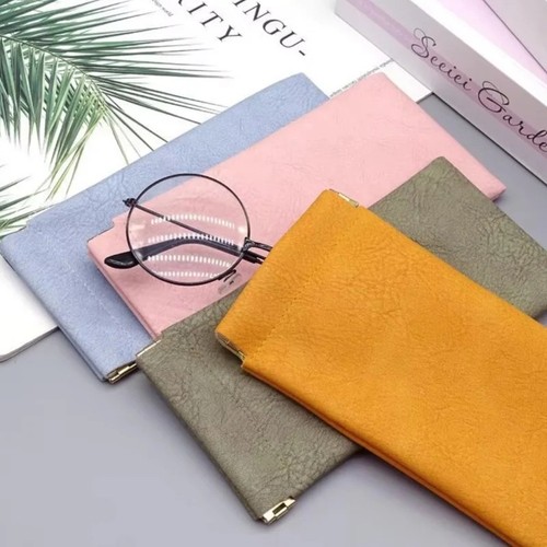 Magnetic glasses case with - magnetic,