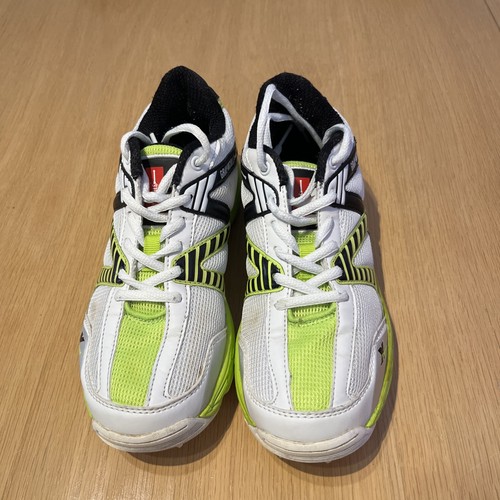 Gray nicolls velocity - velocity, spike