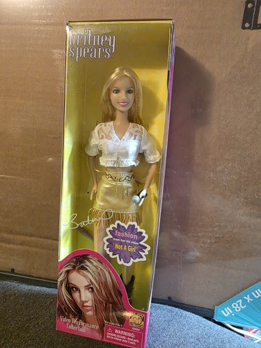 Not girl britney spears - a,