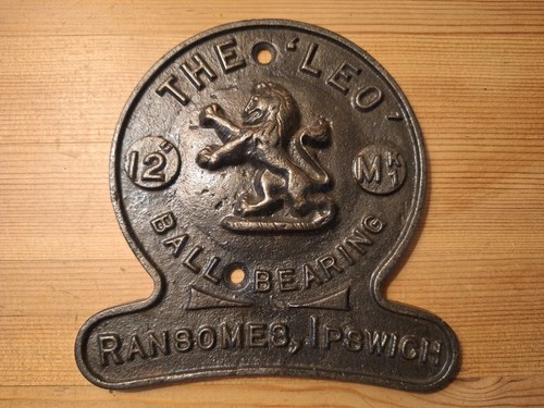 Vintage cast iron makers - cast,