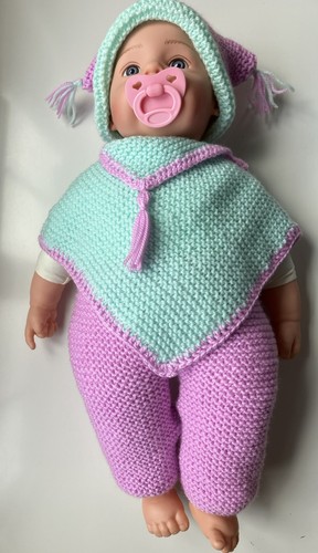 Beautiful hand knitted dolls - hand,