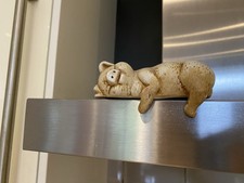 Vintage Ceramic Sleeping Pig Figurine – Shelf Sitter Rustic Farmhouse Ornament