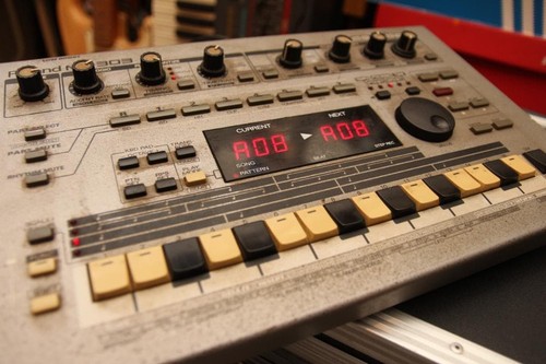 Roland 303 sequencer - mc-303,