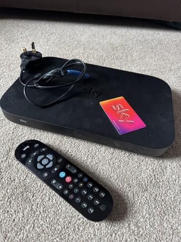 Sky box 1tb with - q,