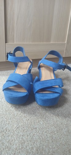 Lovely blue sandals - lovely,