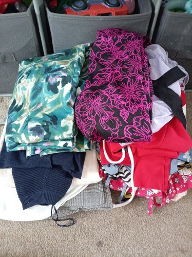 Ladies size clothes - 8-10,