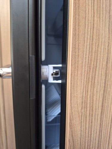Dometic fridge door catch - door,