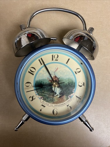 Alice wonderland alarm - in,