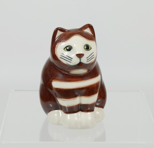 Lovely quail pottery seated - quail,