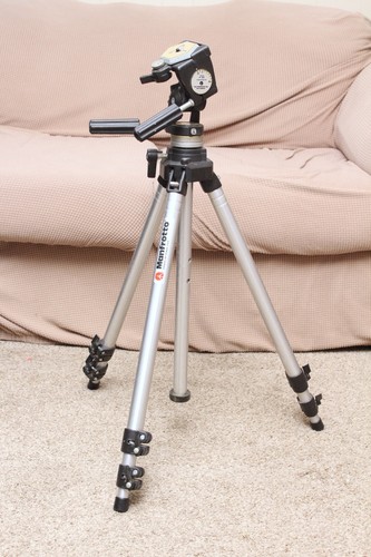 Manfrotto 055 tripod - 055,