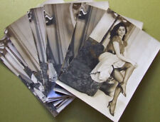 18 photo 1940's strip-tease sequence. Original real photos. Set A.