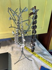 Metal jewelry necklace holder