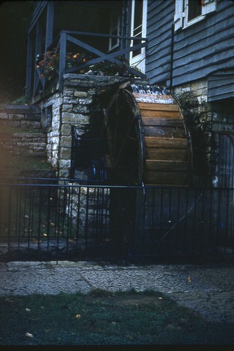 Working water wheel side - wheel,