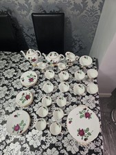Fine Bone China Tea Set 40