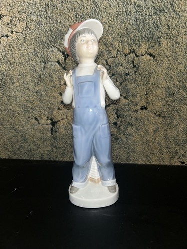 Lladro porcelain figure - porcelain, boy