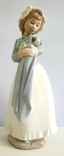LLADRO NAO "GIRL HOLDING A PUPPY WITH A BLANKET" FIGURINE 