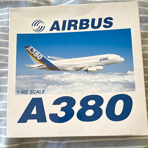 Airbus a380 400 scale - airbus, 1:400
