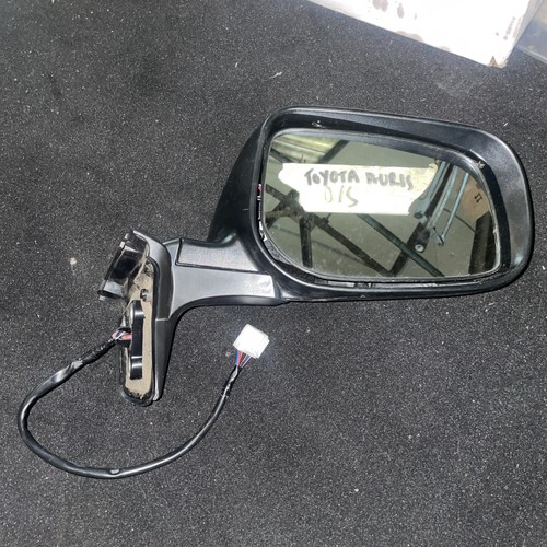 Toyota auris wing mirror - toyota,