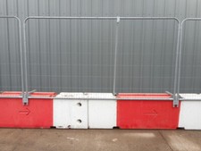 Used Tvcb Temporary Vertical Concrete Barrier With Temp Fence Panel & Brace * pe