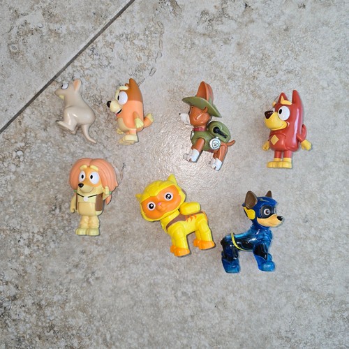 Lot paw patrol figures - -,