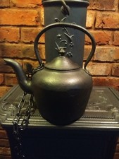 Antique? vintage ? Swain cast iron kettle 6 pints with chain black used