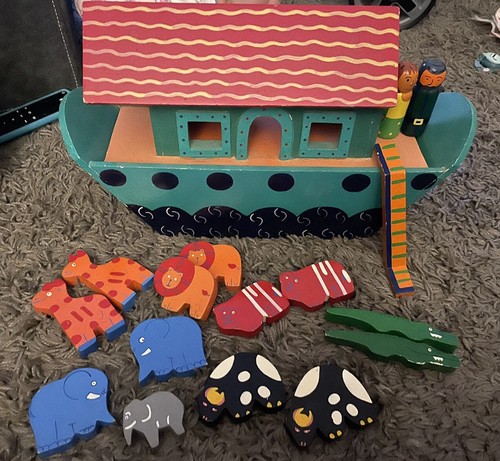 Noah ark wooden toy - noah's,