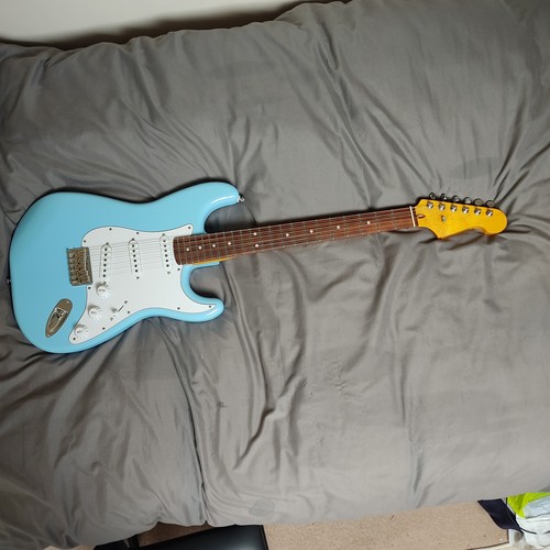 1960s stratocaster style