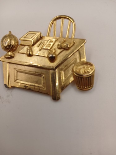Vintage jewelry signed - jewelry,
