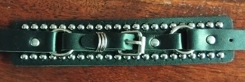 Studded buckle black leather - black,