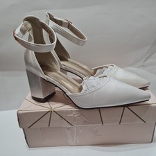 ESSEX GLAM Womens ivory Ankle